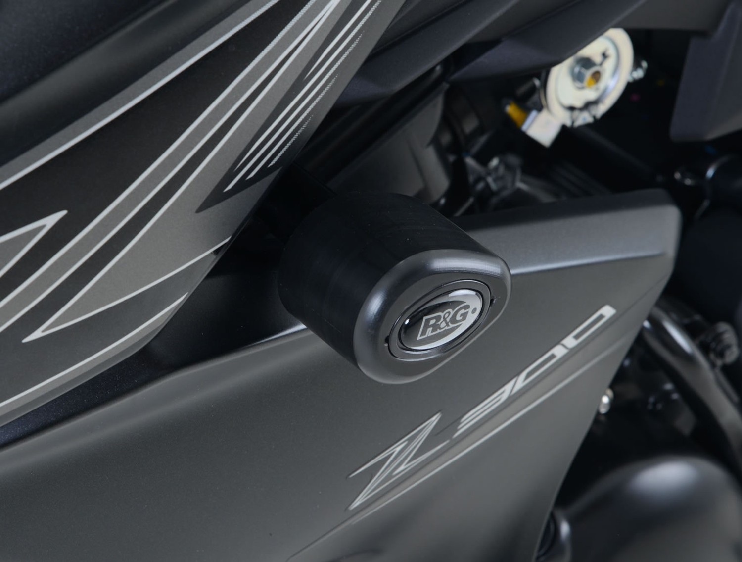 R&G Racing Aero Crash Protectors for Kawasaki Z250 '13-'18 / Z300 '15-'18 R&G Racing Aero Crash Protectors for Kawasaki Z250 '13-'18 / Z300 '15-'18